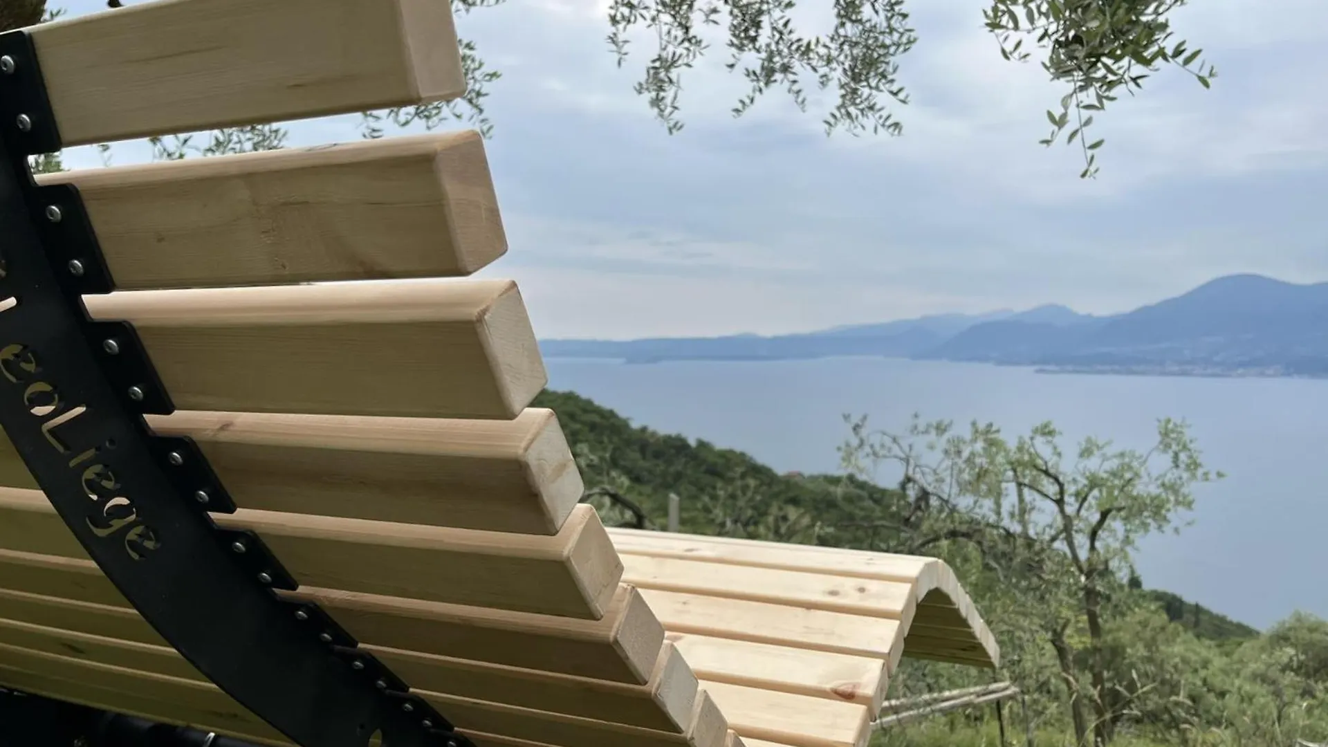 Podere Sabaina, Private Villa Mit Pool, Seeblick Und 3 Wohneinheiten Zur Alleinnutzung Torri Del Benaco
