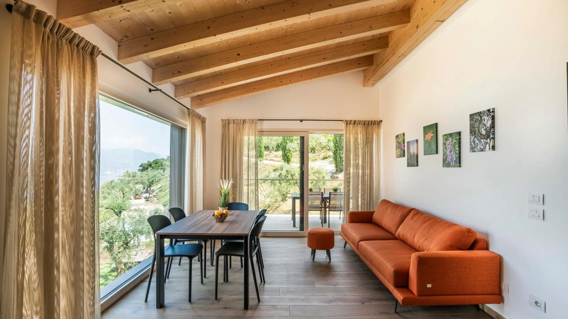 Podere Sabaina, Private Villa Mit Pool, Seeblick Und 3 Wohneinheiten Zur Alleinnutzung Torri Del Benaco