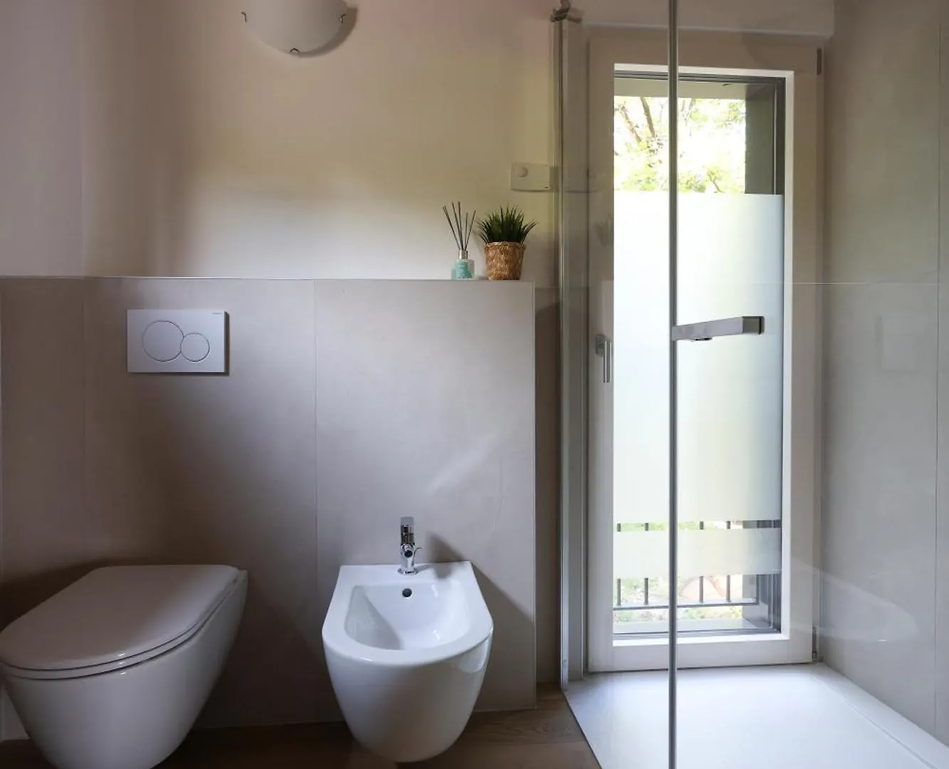 Podere Sabaina, Private Villa Mit Pool, Seeblick Und 3 Wohneinheiten Zur Alleinnutzung Torri Del Benaco Italie