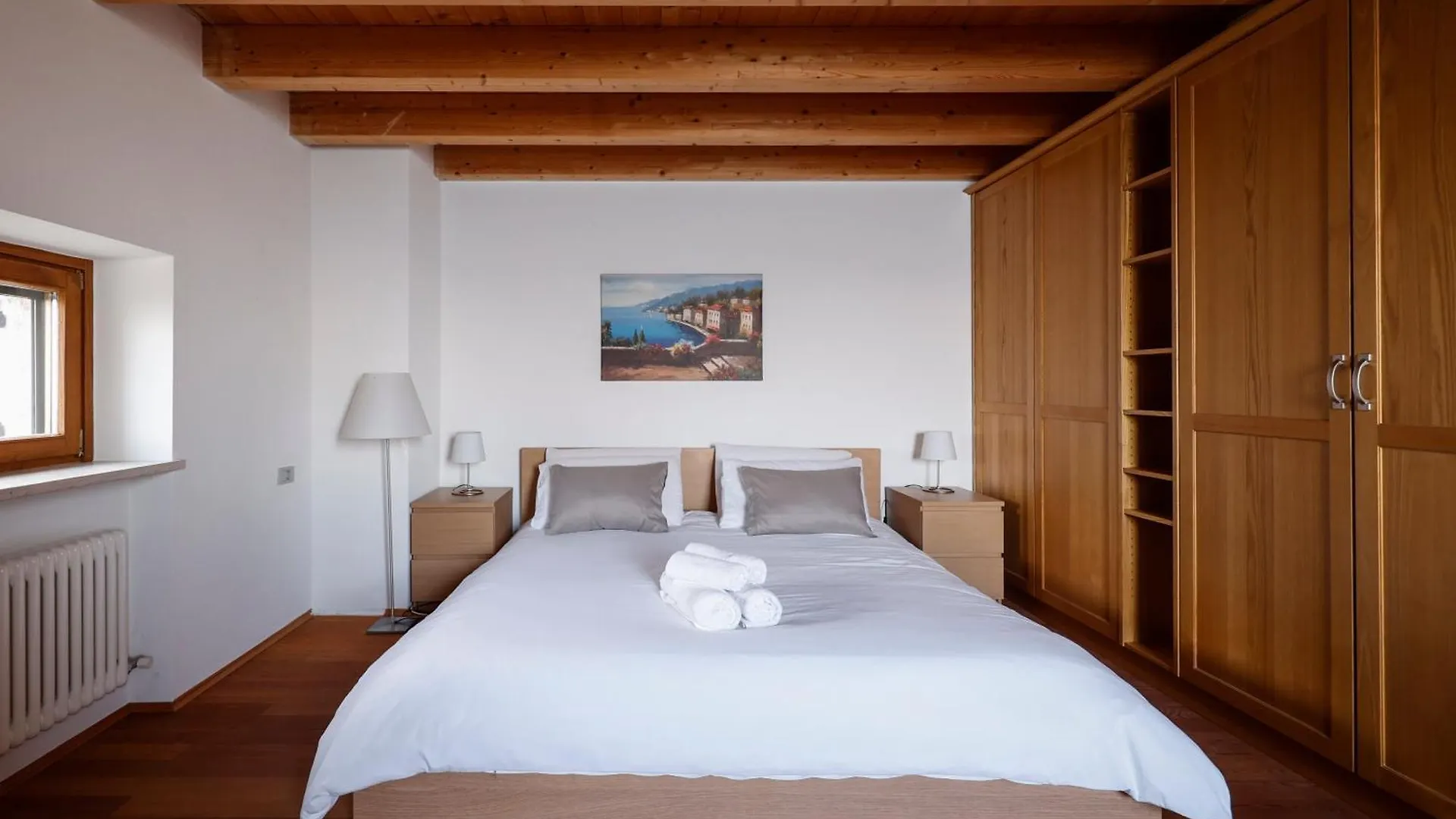 Podere Sabaina, Private Villa Mit Pool, Seeblick Und 3 Wohneinheiten Zur Alleinnutzung Torri Del Benaco