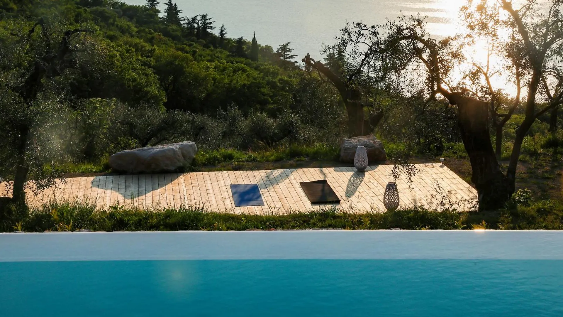 Podere Sabaina, Private Villa Mit Pool, Seeblick Und 3 Wohneinheiten Zur Alleinnutzung Torri Del Benaco 0*,  Italie